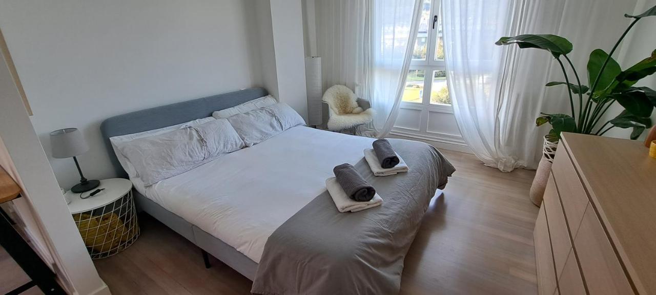 Apartamento Con Suite, Zona De Trabajo Y Yoga Wifi Y Garaje Castro Urdiales Dış mekan fotoğraf